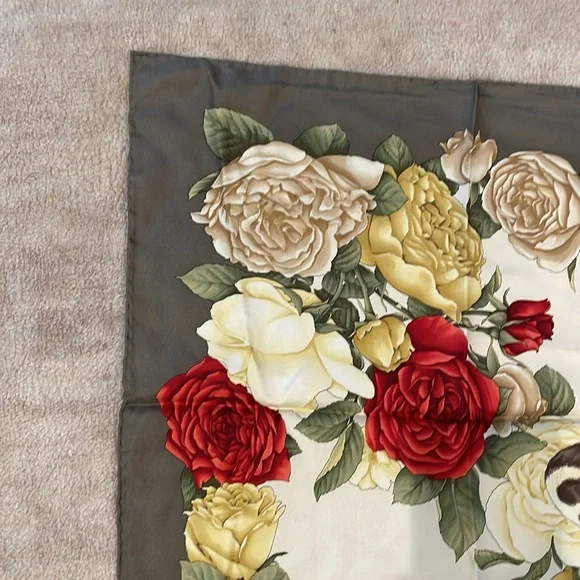 Salvatore Ferragamo silk scarf 33.75 inches X 33.75 inches - Picture 5 of 9